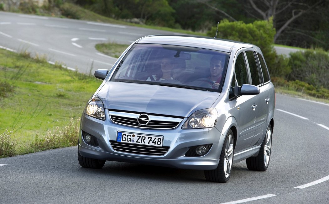 2008 - 2014 B рестайлинг (A05)
