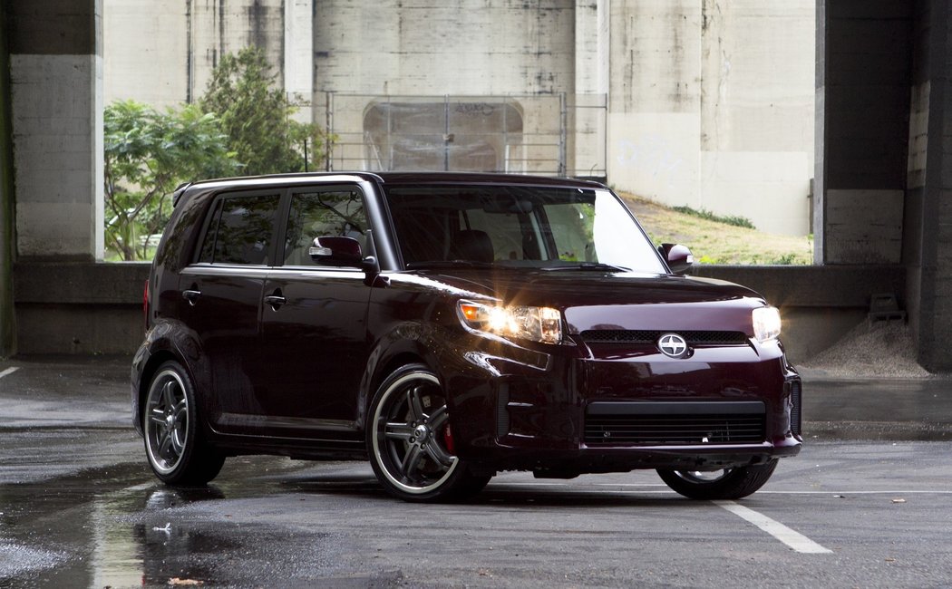 2011 - 2015 2 поколениерестайлинг