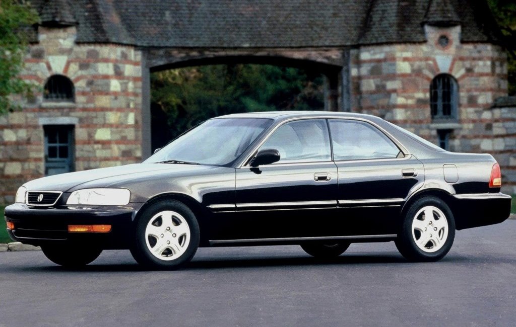1995 - 1998 1 поколение(UA1/UA2/UA3)