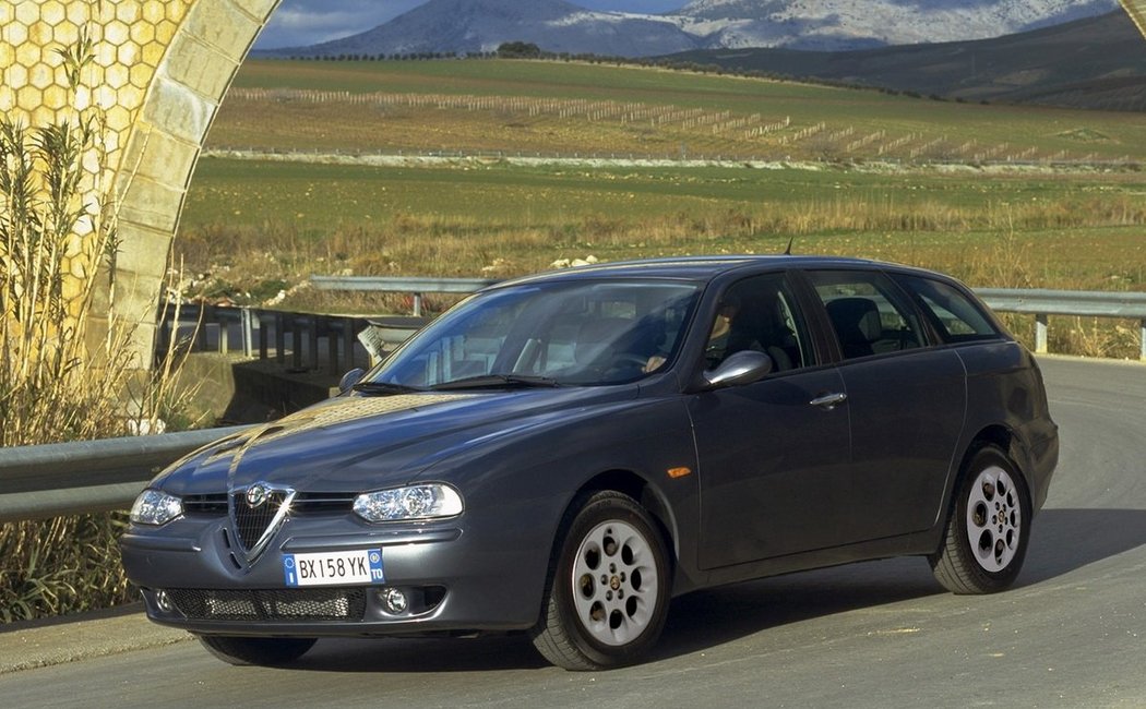 2002 - 2007 1 поколениерестайлинг (Type 932)