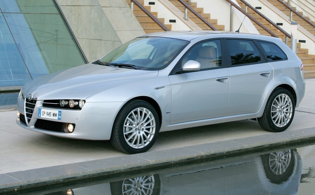 2005 - 2011 1 поколение(Type 939)