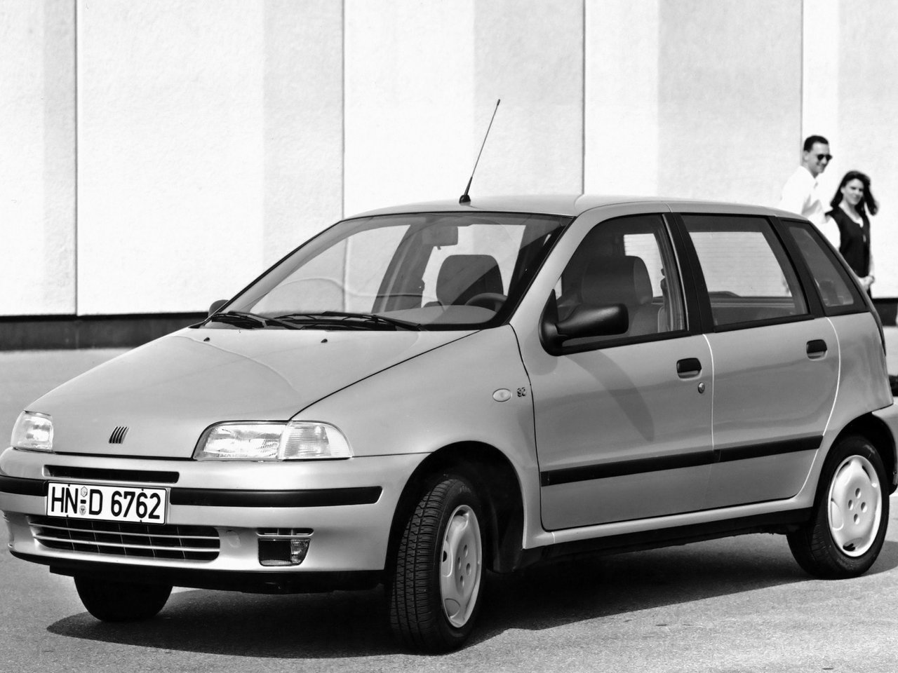 1993 - 1999 1 поколение (176)